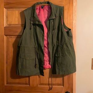 Green sleeveless vest